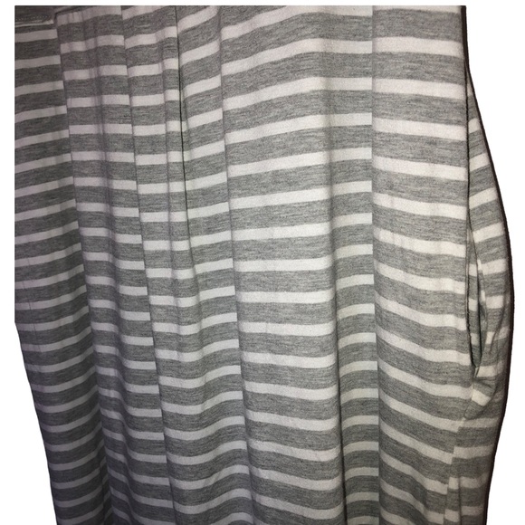 Vanilla Bay • Gray| White Striped Short Sleeve Pocket Dress - Picture 14 of 14